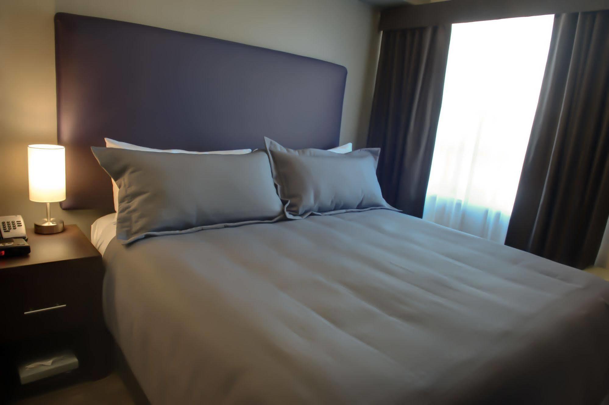 Sandman Hotel And Suites Абботсфорд Экстерьер фото